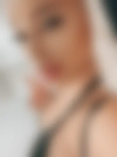 Linlindaa Profile image 1