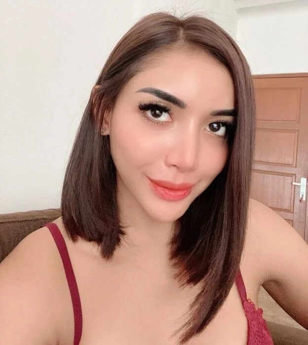 naughty_nat_xo Profile image 1