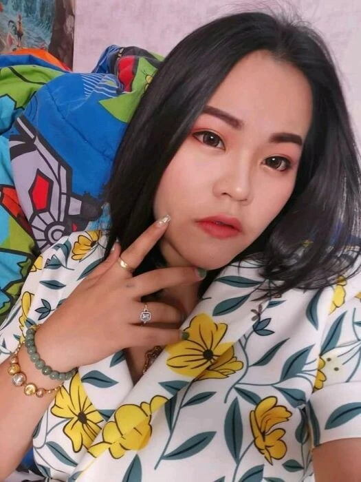 alexis_r4493 Profile image 3